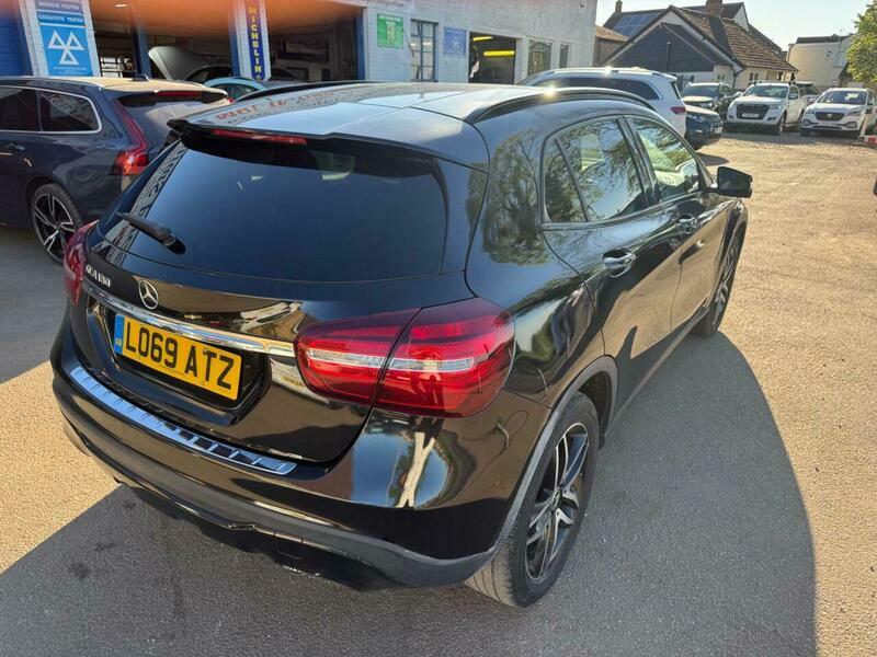 Mercedes-Benz C Class 1.6 Gla180 Urban Edition Black #4