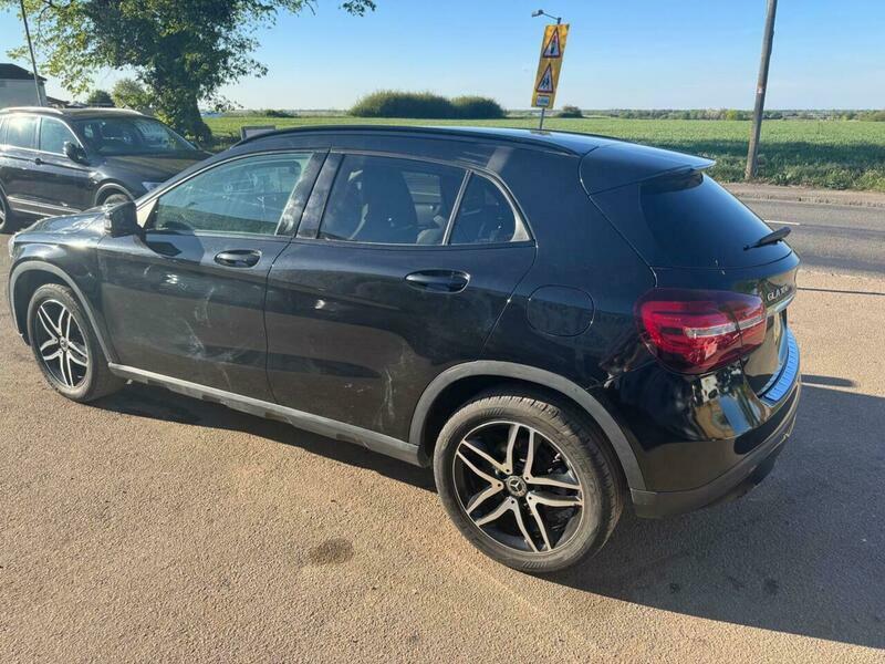Mercedes-Benz C Class 1.6 Gla180 Urban Edition Black #5
