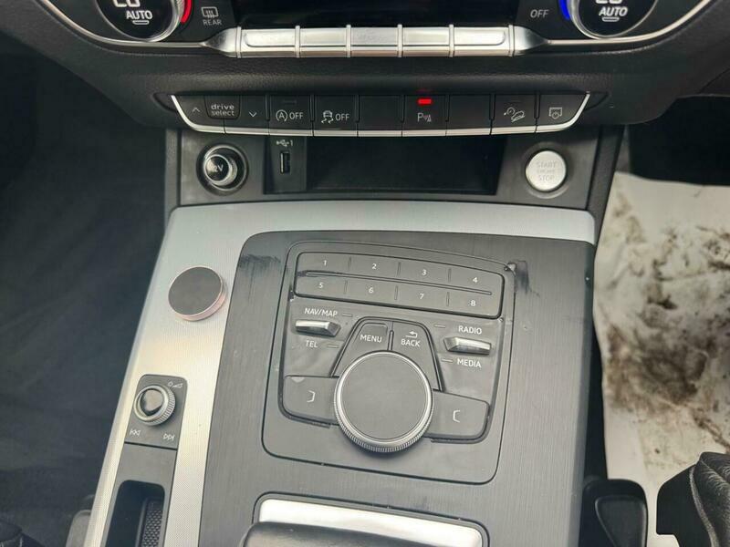 Audi Q5  Blue #28