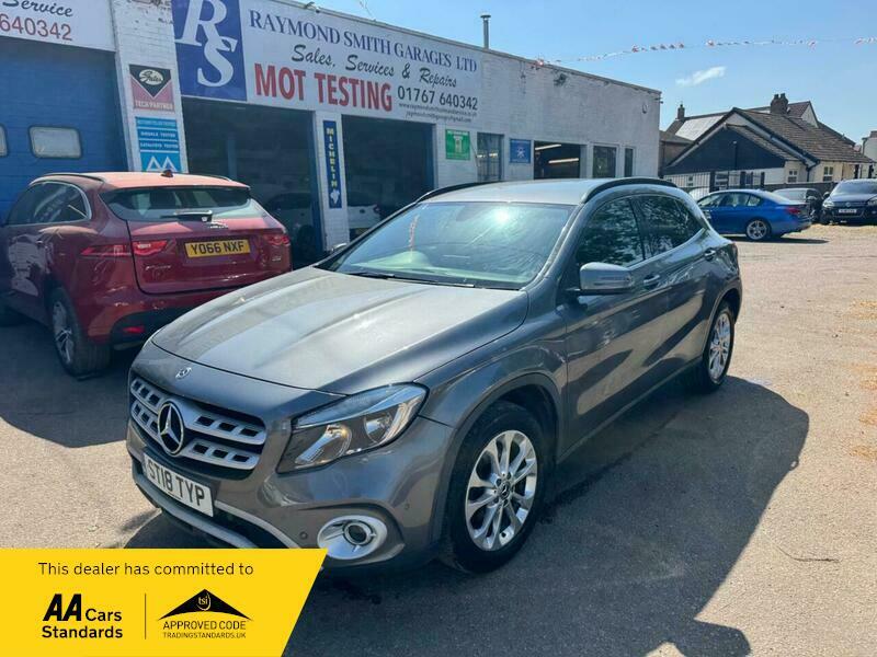 Mercedes-Benz C Class 1.6 Gla200 Se Executive Grey