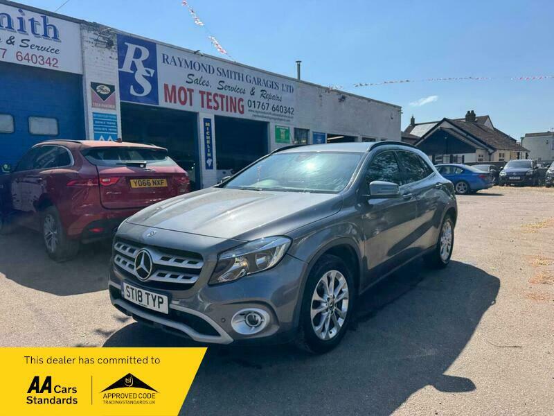 Mercedes-Benz C Class 1.6 Gla200 Se Executive ST18TYP Grey #2