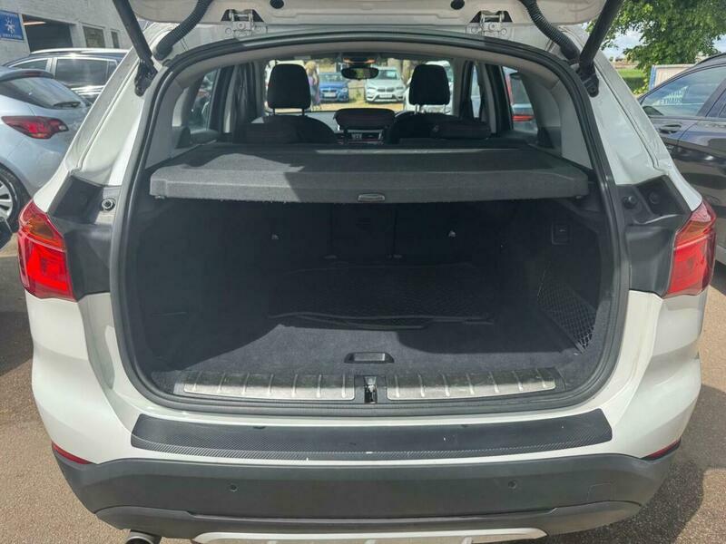 BMW X1 Se White #10