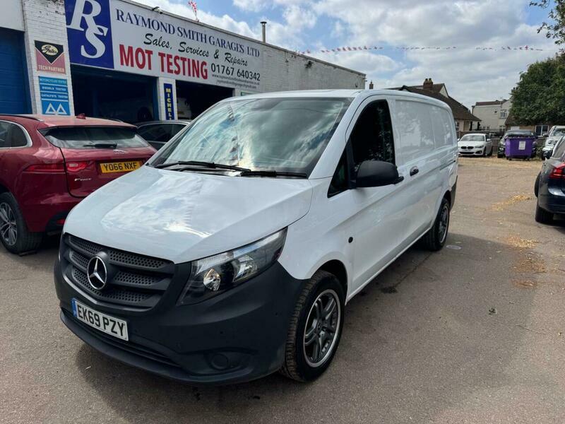 Mercedes-Benz Vito 2.1 114 Cdi Bluetec White #2