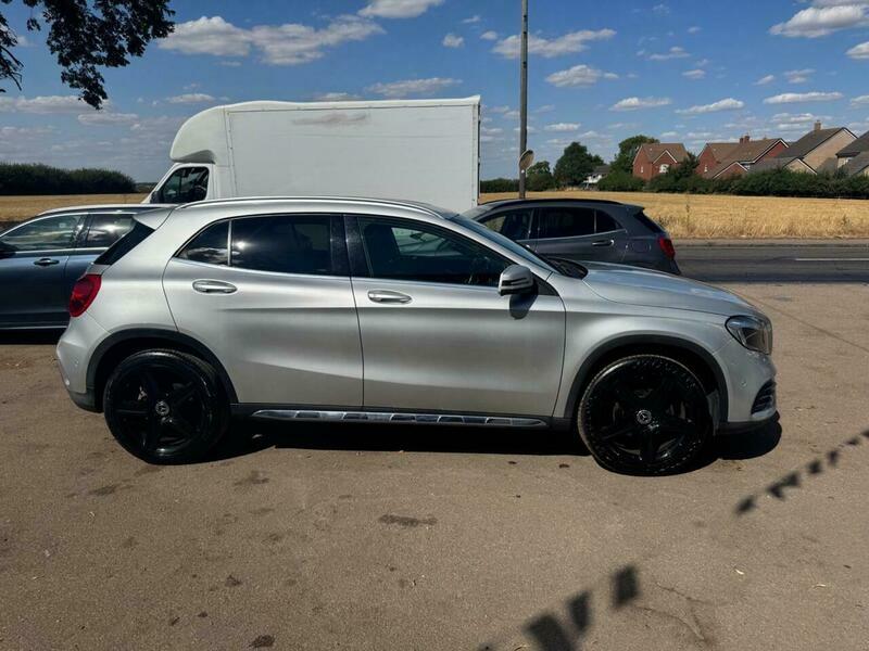 Mercedes-Benz C Class 1.6 Gla200 Amg Line Silver #6