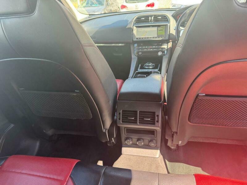 Jaguar F-Pace Jaguar Estate 3.0D V6 S Awd Silver #38