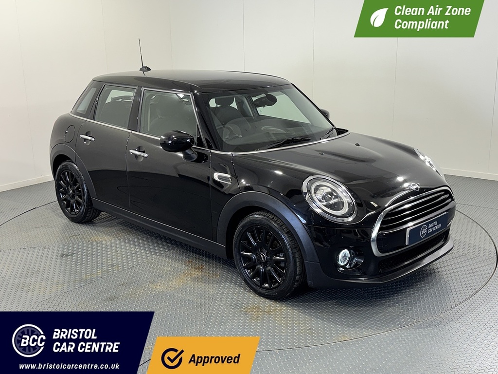 Mini Hatch Cooper Classic Black
