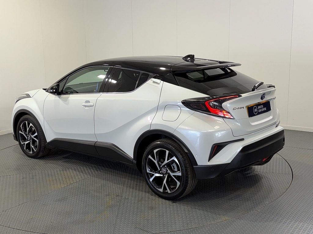 Toyota C-Hr Vvt-h Dynamic EX18XSC White #3