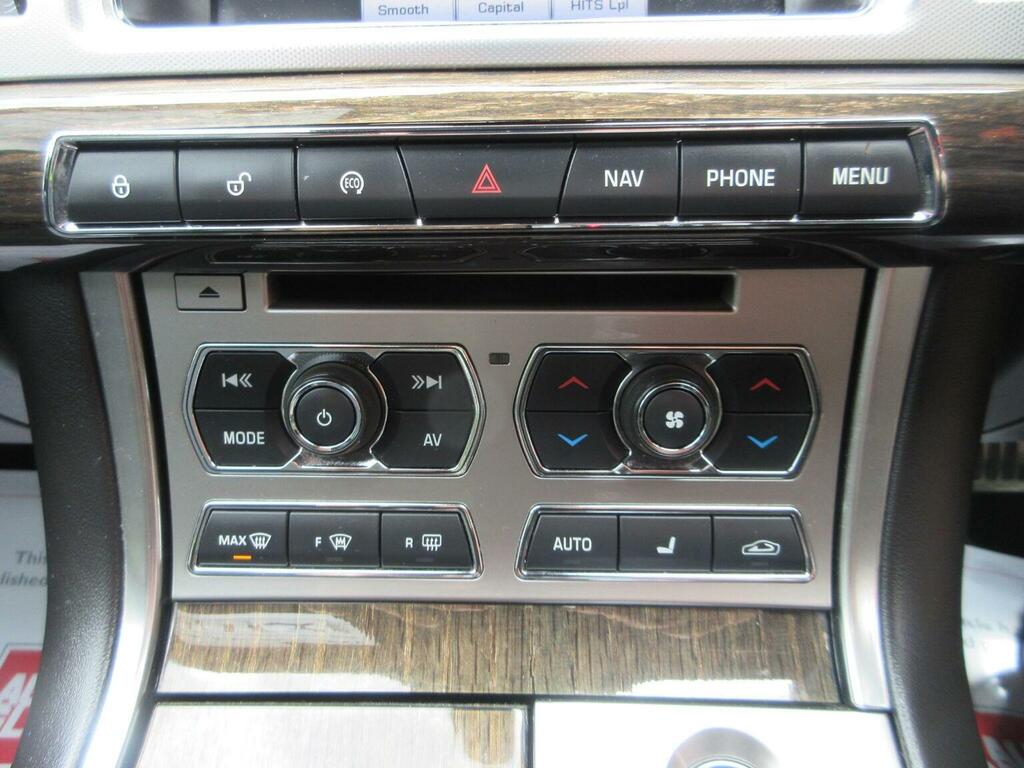 Jaguar XF 2.2D Portfolio Saloon Euro 5 Ss Red #20