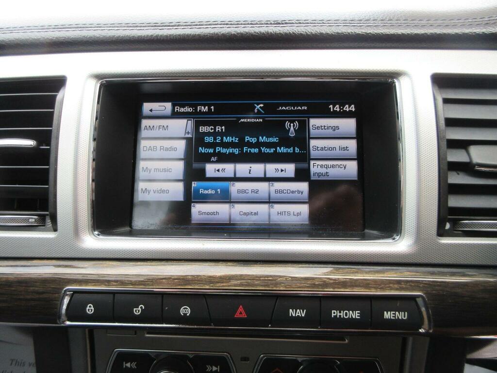 Jaguar XF 2.2D Portfolio Saloon Euro 5 Ss Red #19