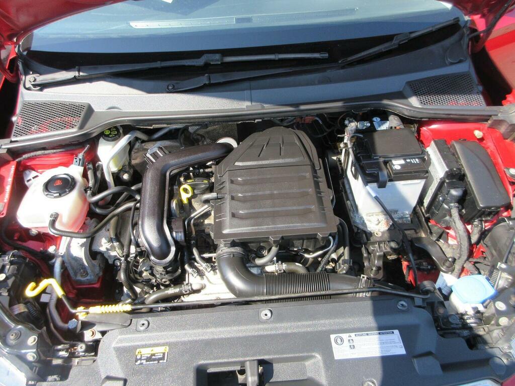 Seat Arona Red #24