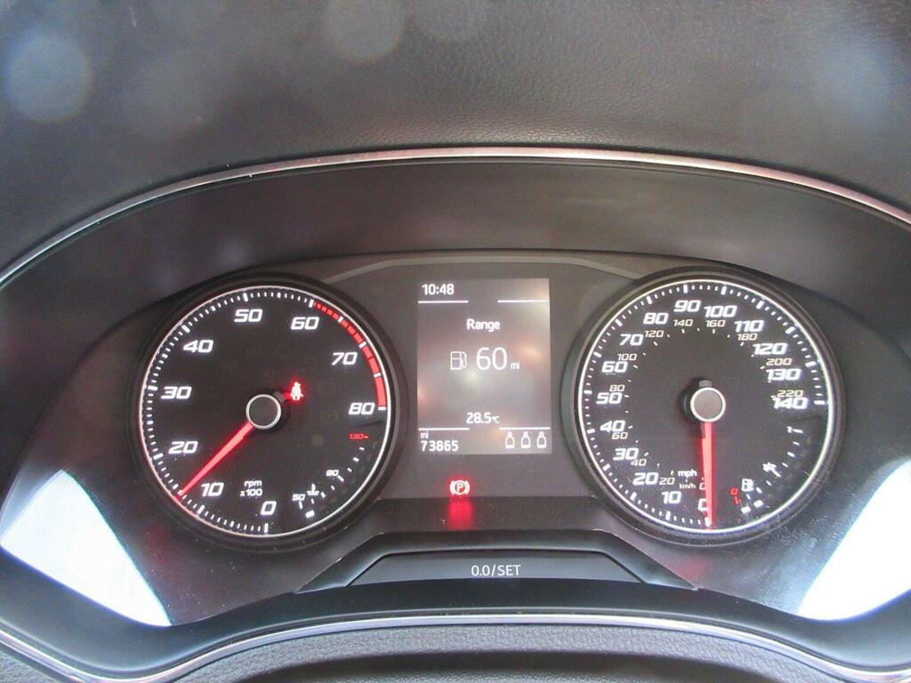 Seat Arona Red #13
