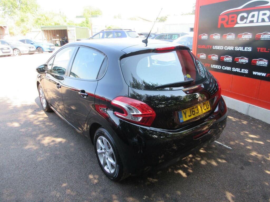 Peugeot 208 1.4 Hdi Active Euro 5 Black #5