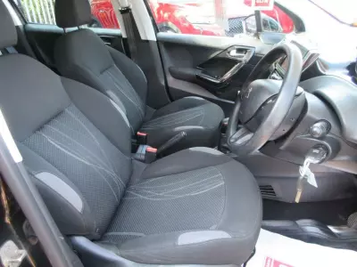 Peugeot 208 1.2 Vti Active Euro 5 White #8