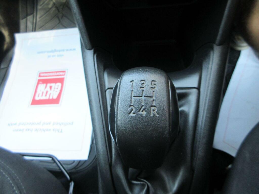 Peugeot 208 1.4 Vti Allure Euro 5 Silver #17