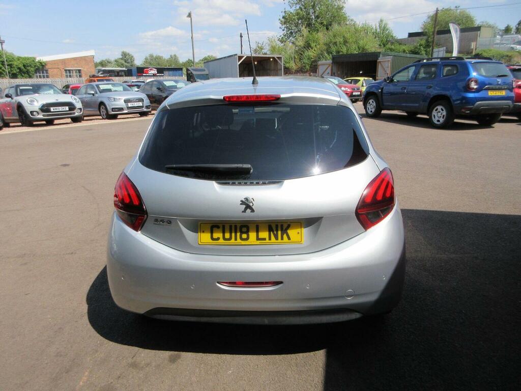 Peugeot 208 Hatchback 1.2 Puretech Allure Euro 6 Ss 20 Silver #6
