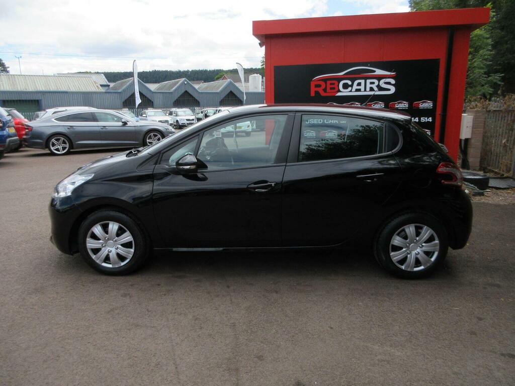 Peugeot 208 Hatchback 1.2 Vti Puretech Access Euro 6 201 LR15WEO Black #4