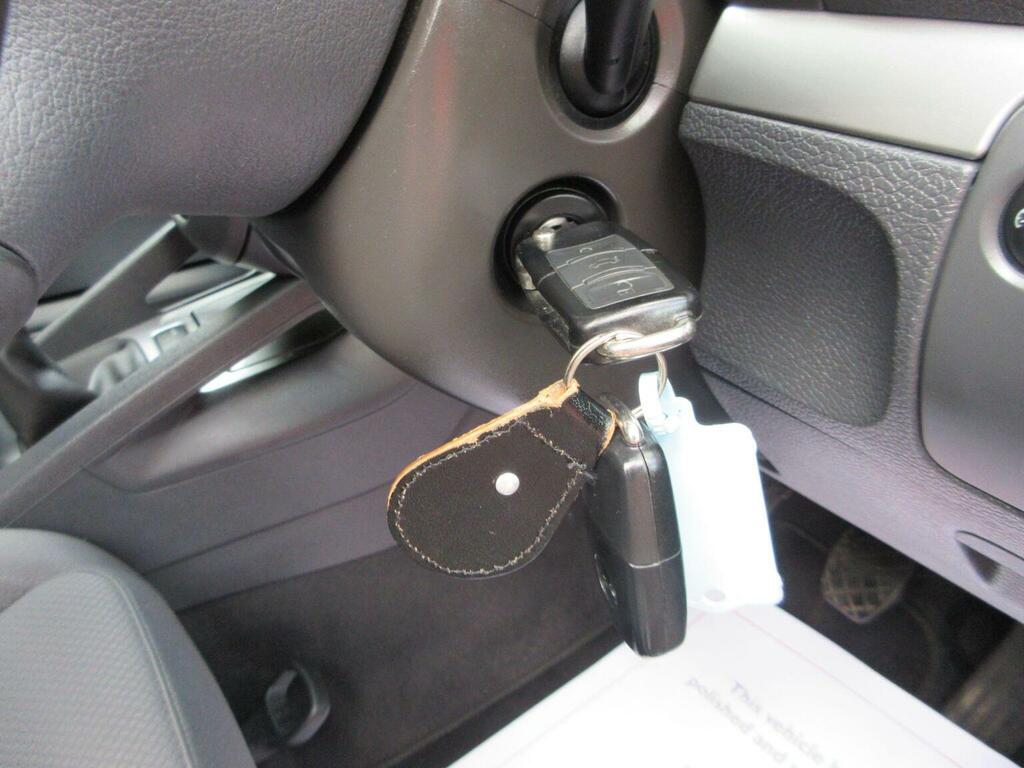 Volkswagen Golf 1.9 Tdi Black #10