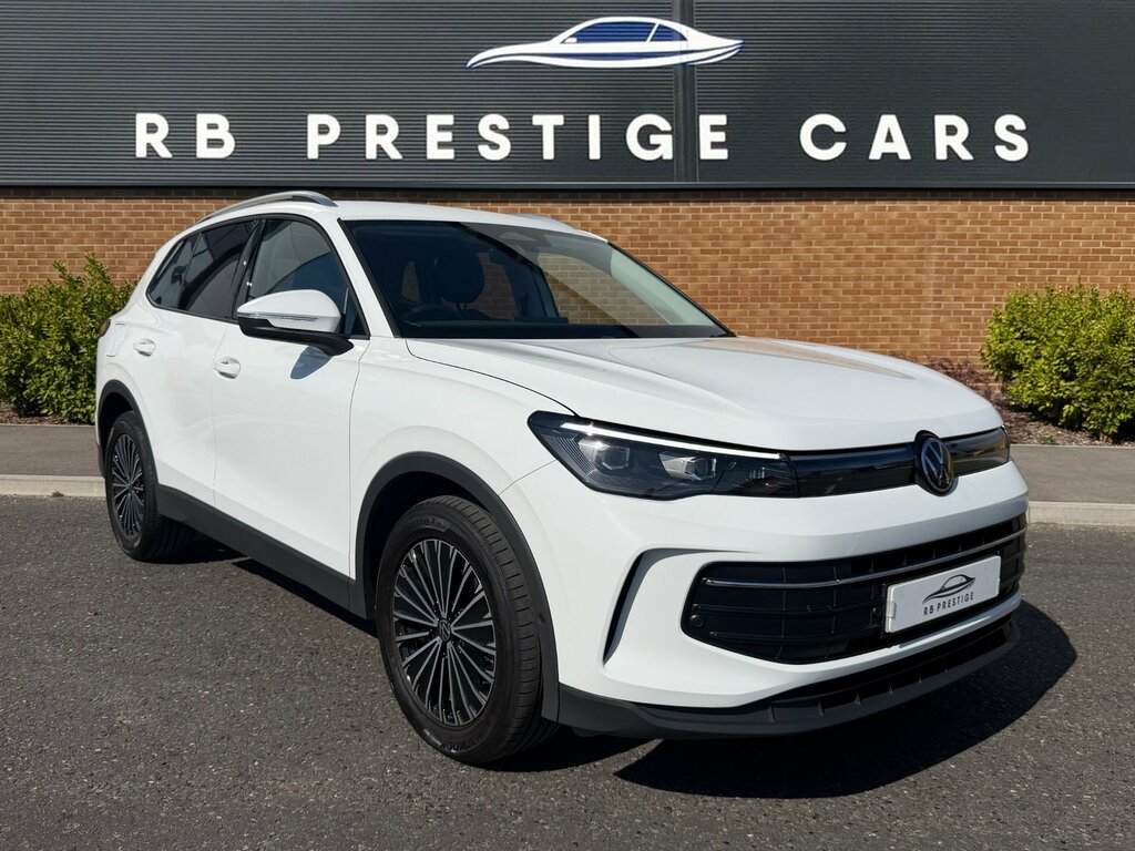 Volkswagen Tiguan 1.5 Etsi Mhev Match Suv Hybrid Dsg Euro White