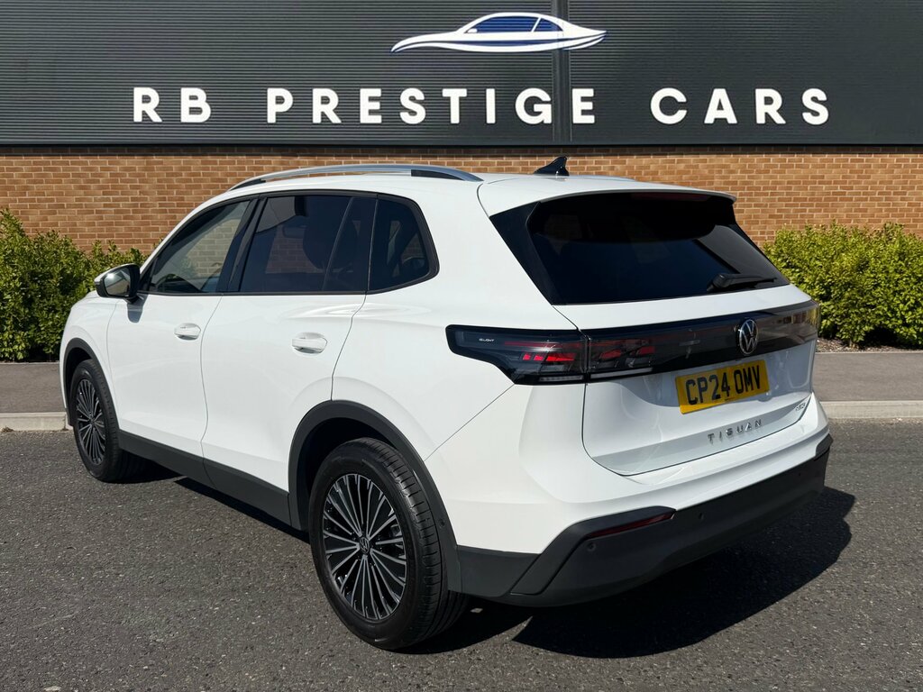 Volkswagen Tiguan 1.5 Etsi Mhev Match Suv Hybrid Dsg Euro CP24OMV White #3