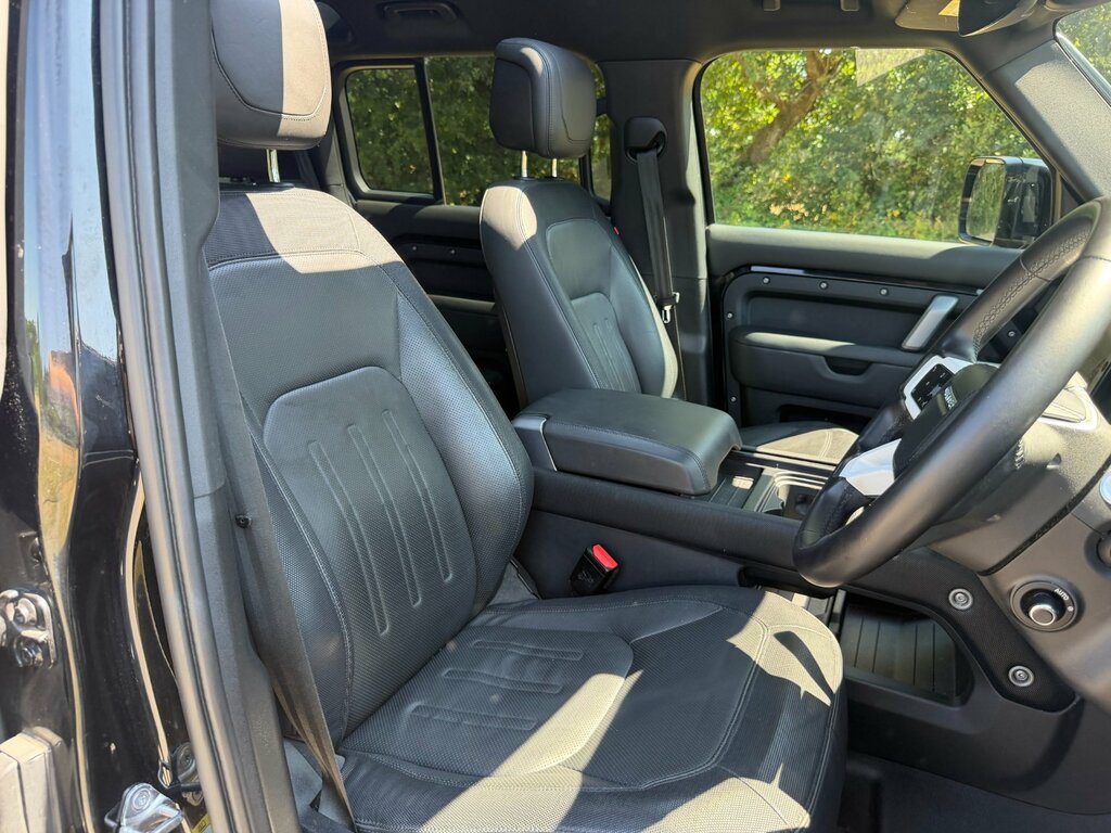Land Rover Defender 110 3.0 D300 Mhev X-dynamic Hse Suv 4W Black #6