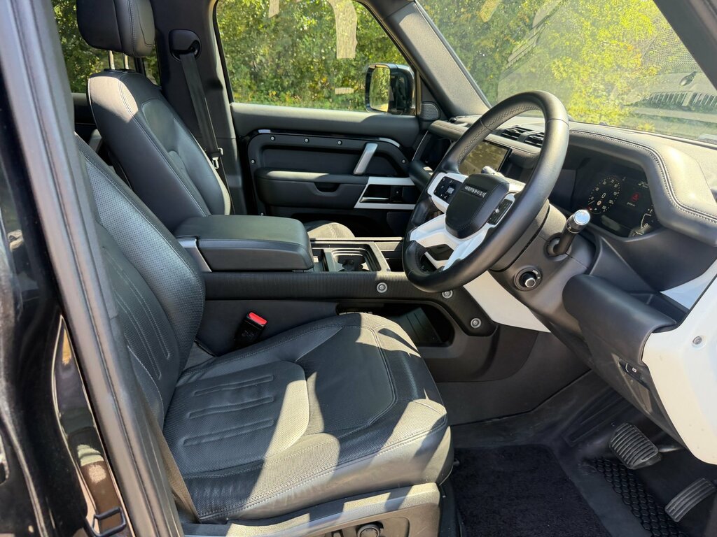 Land Rover Defender 110 3.0 D300 Mhev X-dynamic Hse Suv 4W Black #5