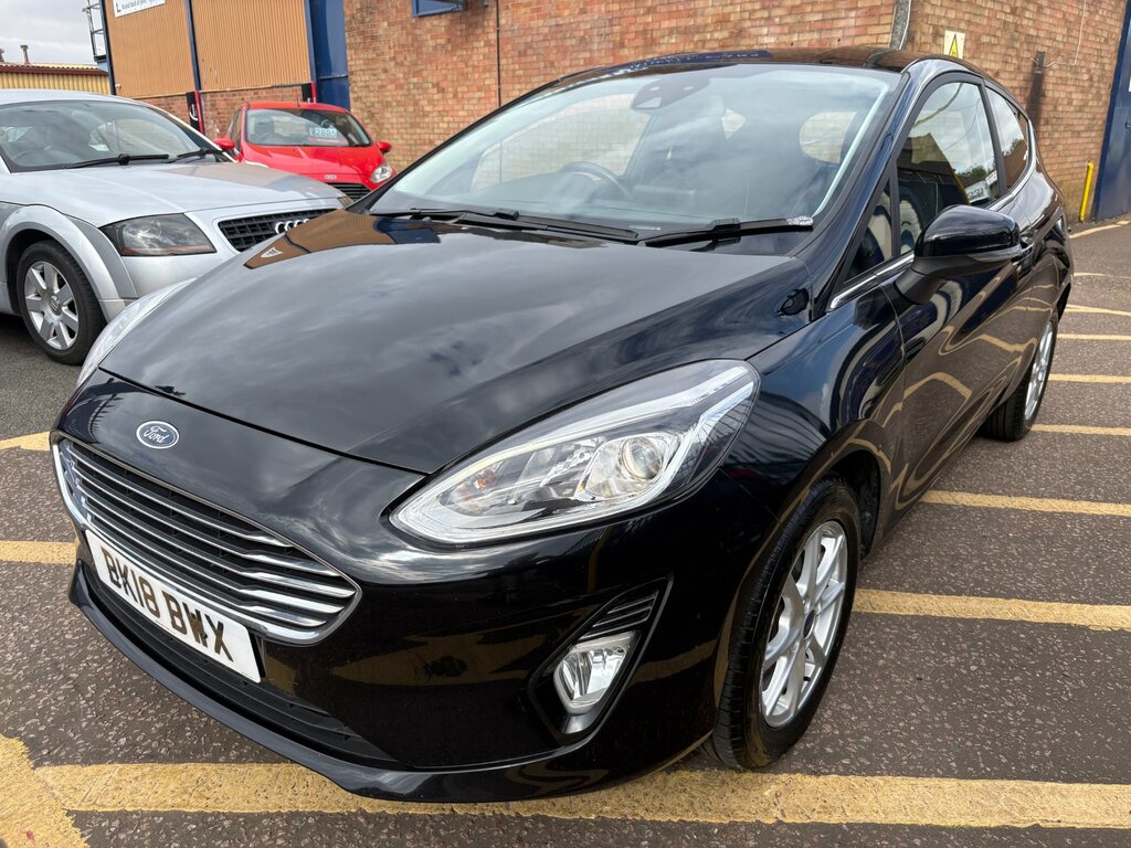 Ford Fiesta 1.1 Ti-vct Zetec Hatchback - Reserved - Black #2