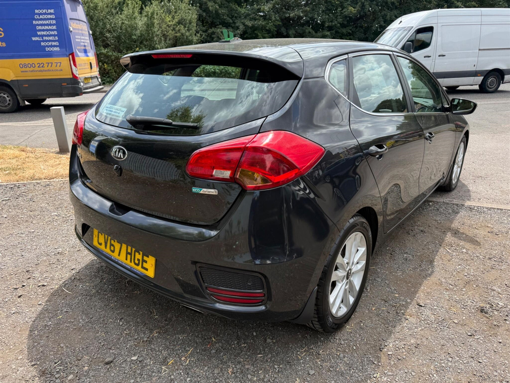 Kia Ceed 1.6 Gdi 2 Euro 6 Ss Black #3
