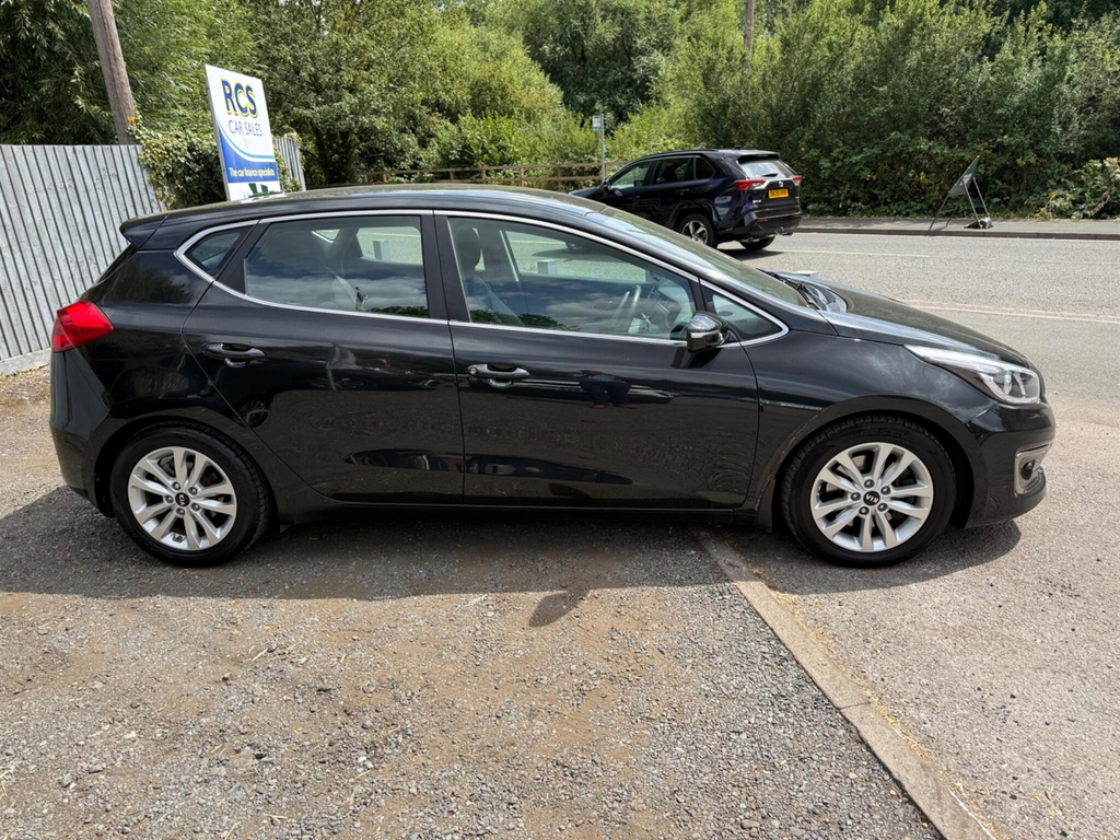Kia Ceed 1.6 Gdi 2 Euro 6 Ss Black #2