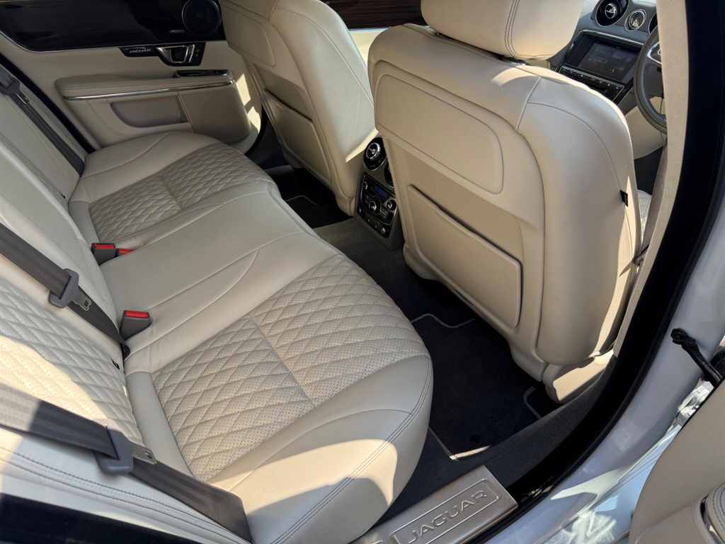 Jaguar XJ D V6 Portfolio Blue #13