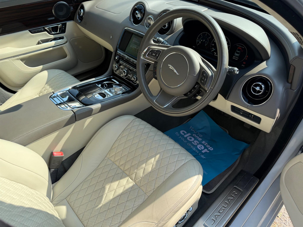 Jaguar XJ D V6 Portfolio Blue #17