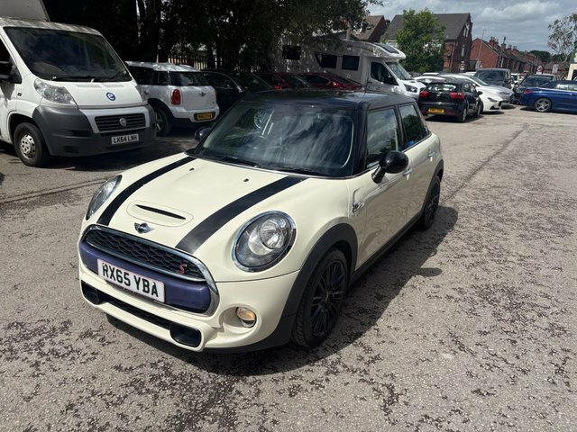 Mini Hatch Hatchback RX65YBA White #4