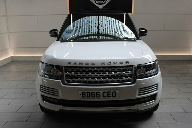 Land Rover Range Rover Range Rover Vogue Tdv6 BD66CEO White #2