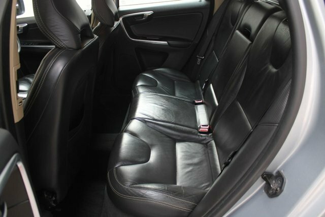 Volvo XC60 4X4 2.4 Black #34