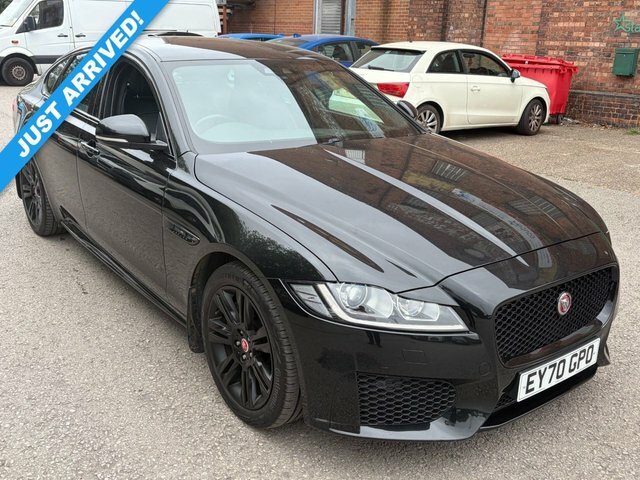 Jaguar XF Chequered Flag Black