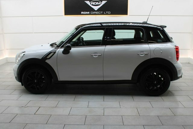 Mini Countryman Suv White #4