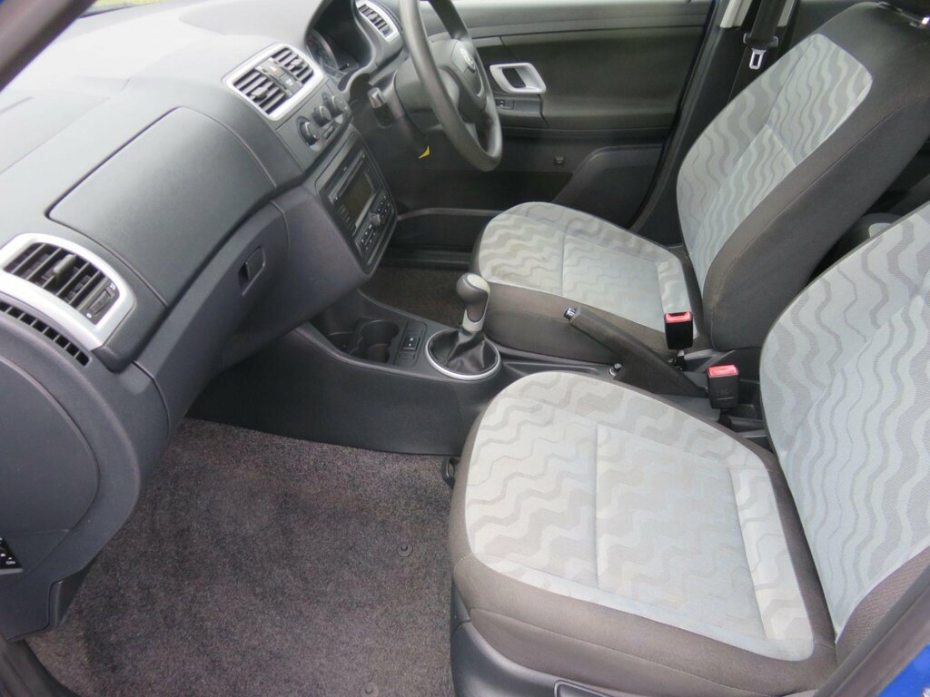 Skoda Fabia Estate 1.9 Tdi Pure Drive Scout 200959 Green #27
