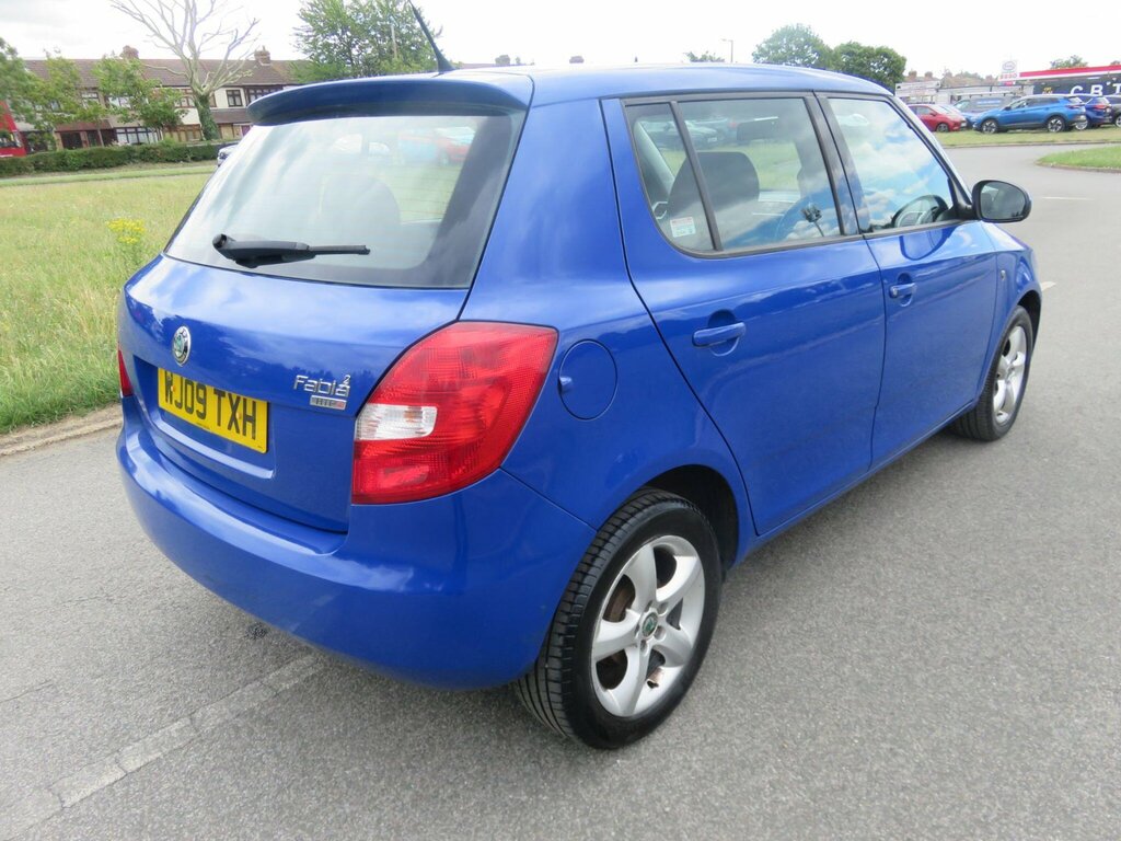 Skoda Fabia Estate 1.9 Tdi Pure Drive Scout 200959 Green #12