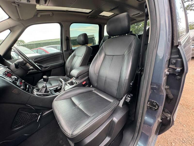 Ford Galaxy  Black #21