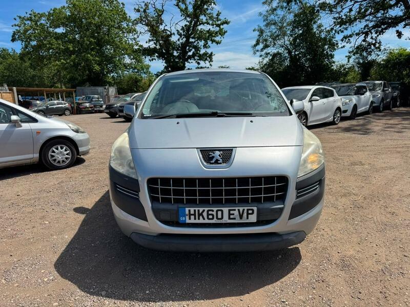 Peugeot 3008 1.6 Hdi Active Euro 5 HK60EVP Silver #2