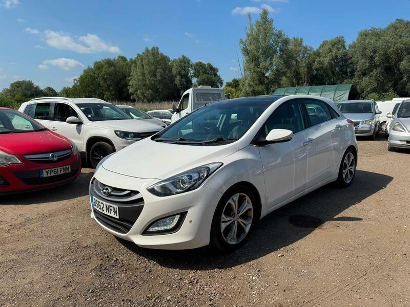 Hyundai I30 Premium White #3