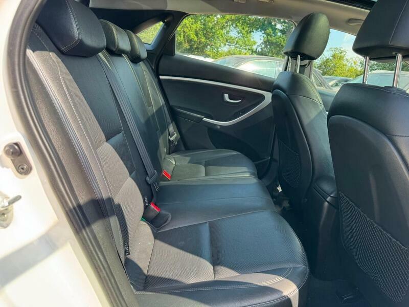 Hyundai I30 1.4L Active White #9