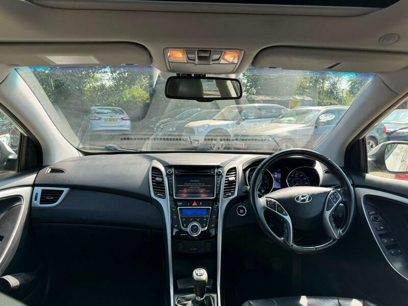 Hyundai I30 1.4L Active White #16