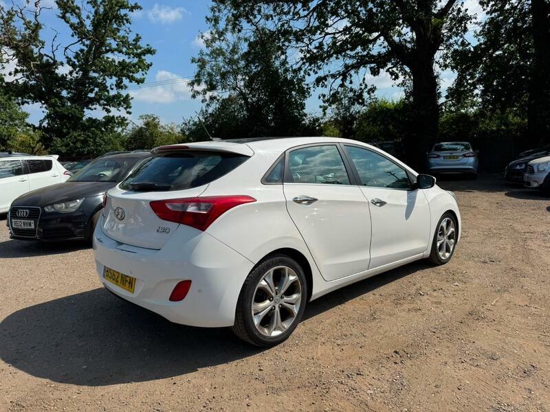 Hyundai I30 Premium White #6