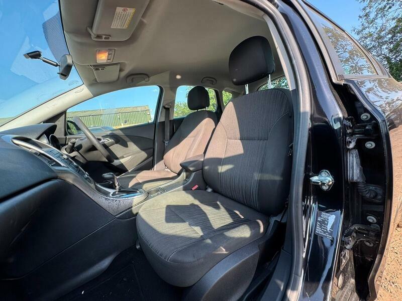 Vauxhall Astra 1.6 Exclusiv 113 Bhp Grey #17