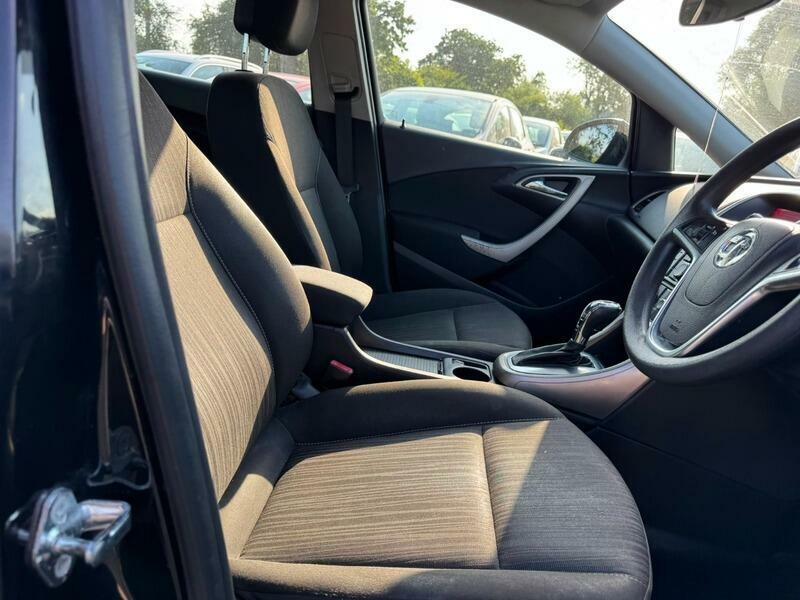 Vauxhall Astra 1.6 Exclusiv 113 Bhp Grey #9