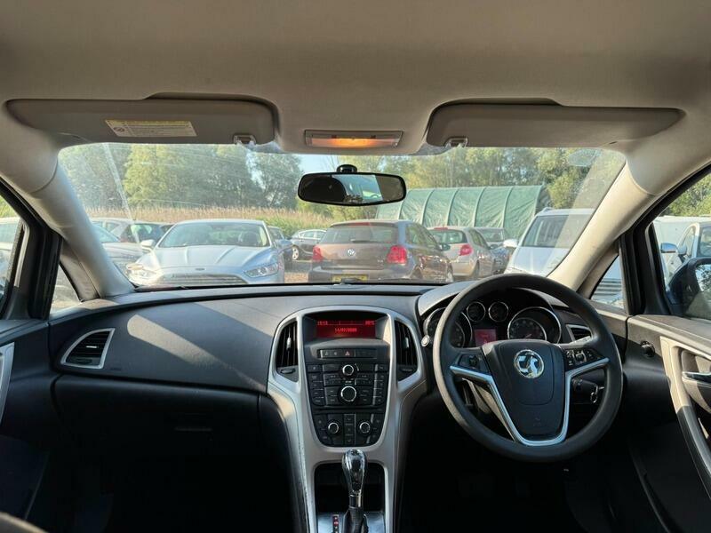 Vauxhall Astra 1.6 Exclusiv 113 Bhp Grey #15