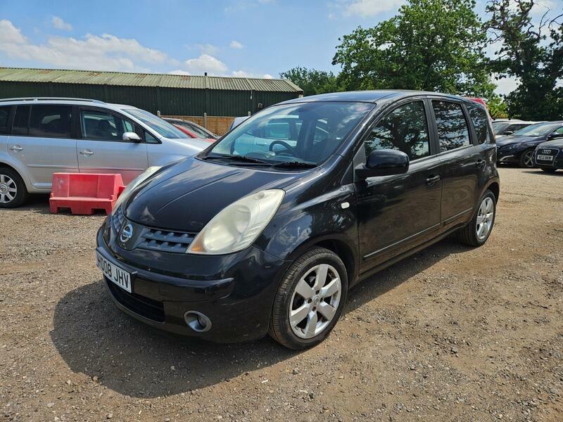 Nissan Note Tekna Black #3