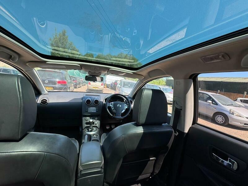Nissan Qashqai+2 Acenta White #19