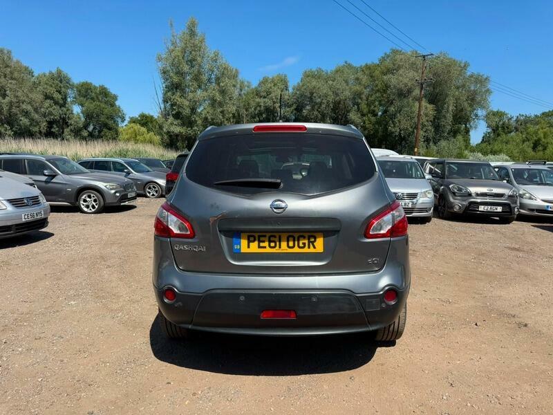 Nissan Qashqai+2 Tekna Grey #6