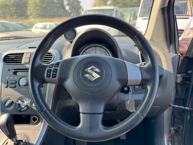 Suzuki Splash Gls 5-Door  #11